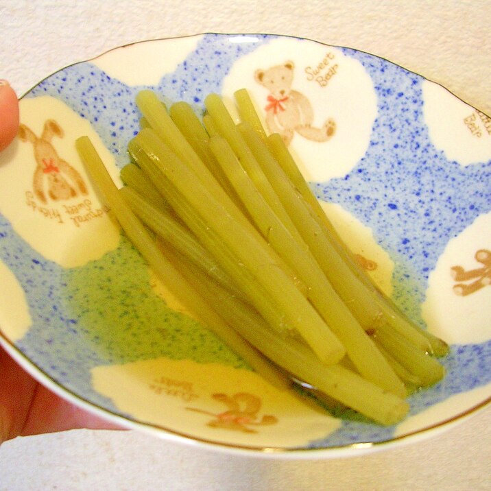 春の味 蕗をきれいな色に煮てみよう
